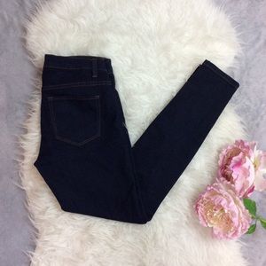 Dark wash Skinny Jeans